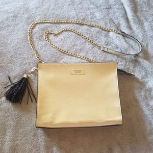 ⚡SALE⚡Victoria's Secret Crossbody Bag 💛